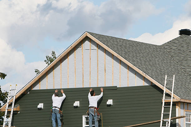 Professional Siding Replacement technician working in Alexandria, PA